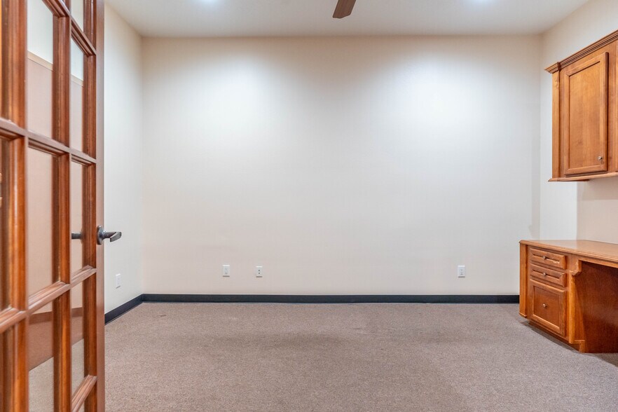 More Photos Of 3208 Broadway St, Houston Medical For Lease