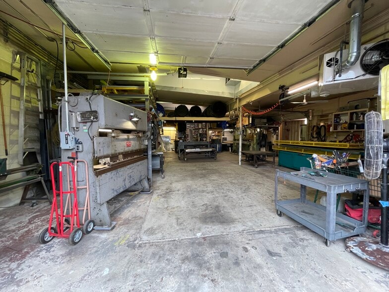 More Photos Of 298-300 Edmund Ave, Paterson Warehouse For Sale