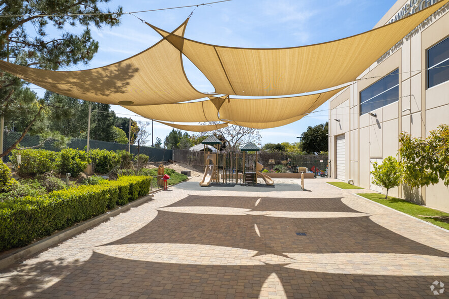 More Photos Of 10 Goodyear, Irvine Light Manufacturing For Lease