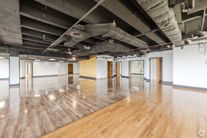 More Photos Of 2001 Martin Luther King Jr Dr, Atlanta Loft Creative Space For Sale