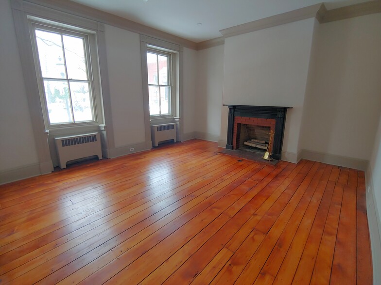 More Photos Of 68 E Court St, Doylestown Office For Sale