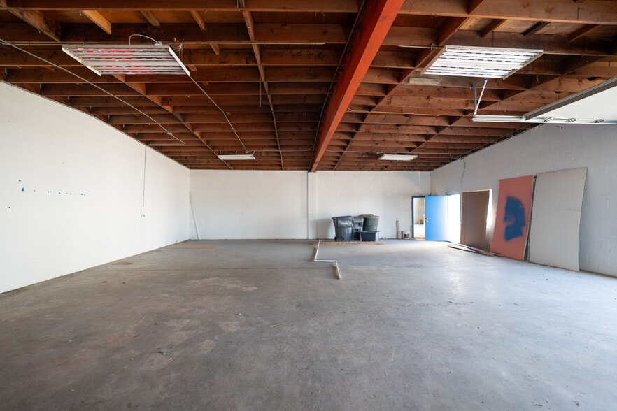 More Photos Of 311-321 N 2nd St, Lompoc Warehouse For Sale