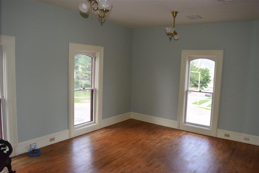 More Photos Of 138 1st St, Baraboo Office For Sale