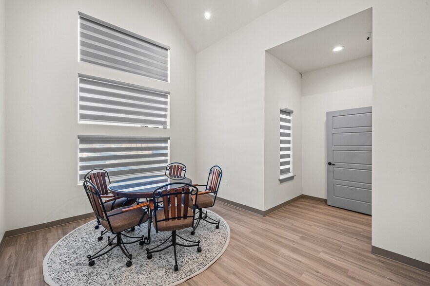 More Photos Of 6403 107th St, Lubbock Office For Lease