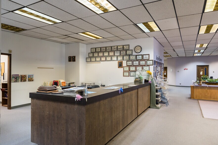 More Photos Of 1160 SW 4th St, Ontario Light Distribution For Sale