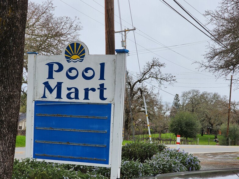 Primary Photo Of 16721 Highway 12, Sonoma Office For Sale