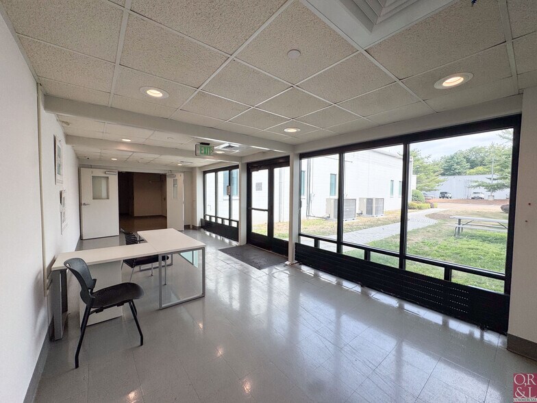 More Photos Of 35 NE Industrial Rd, Branford Research And Development For Lease