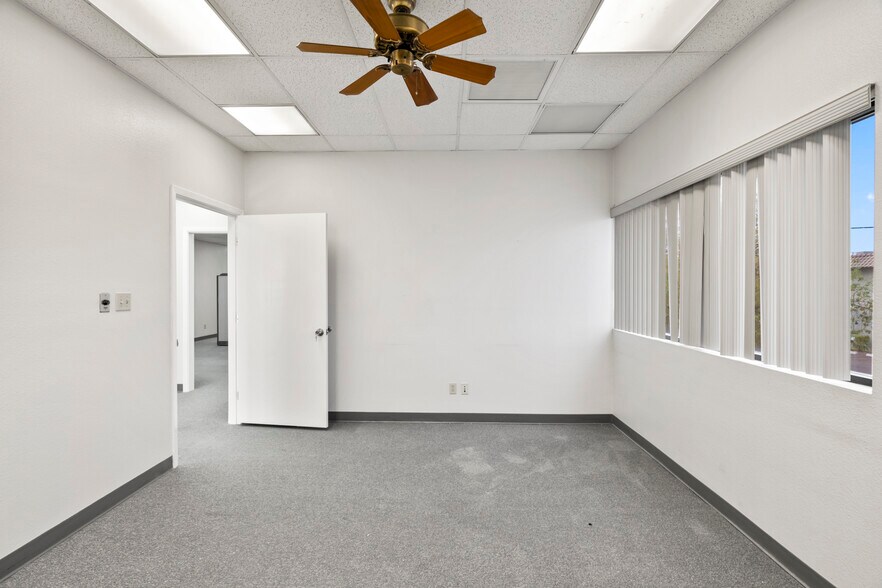 More Photos Of 319 E McDowell Rd, Phoenix Office For Sale