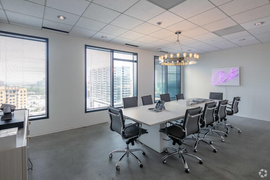 More Photos Of 3060 Peachtree Rd NW, Atlanta Office For Lease