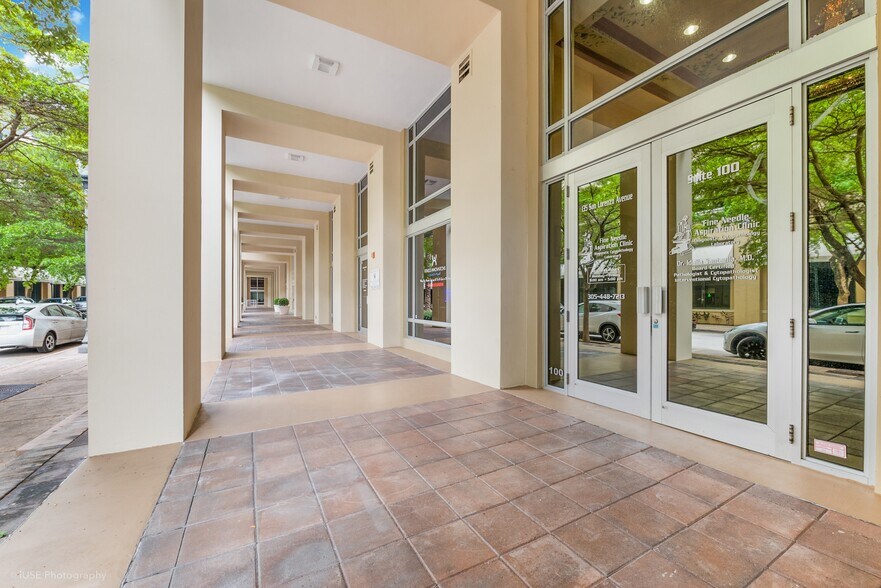 More Photos Of 135 San Lorenzo Ave, Coral Gables Office For Sale