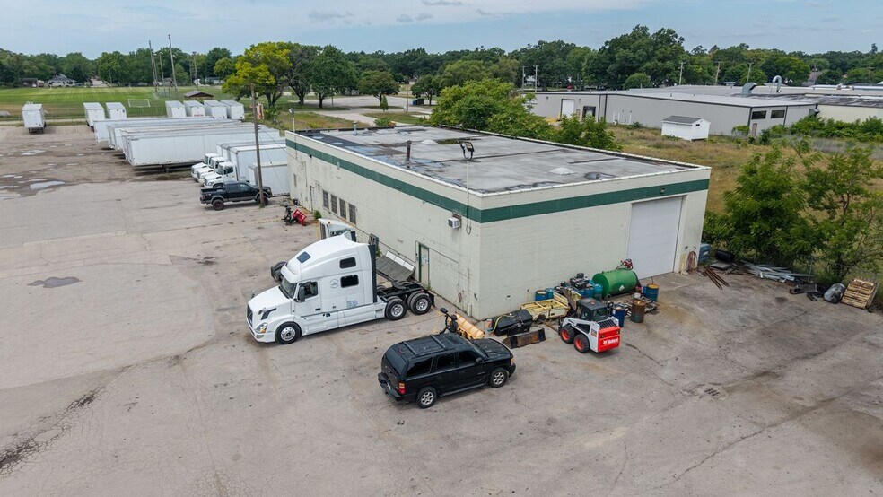 More Photos Of 1450 E Laketon Ave, Muskegon Refrigeration Cold Storage For Sale