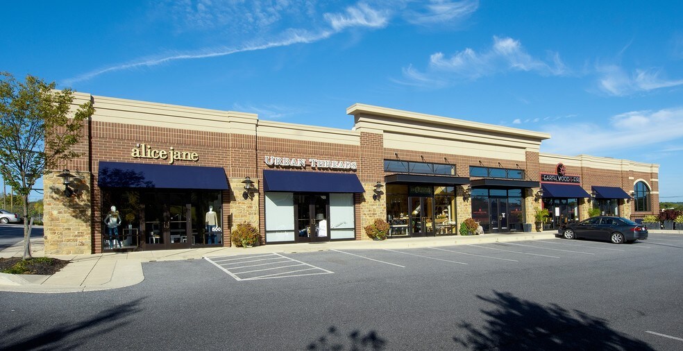 More Photos Of 1407 Clarkview Rd, Baltimore Freestanding For Lease