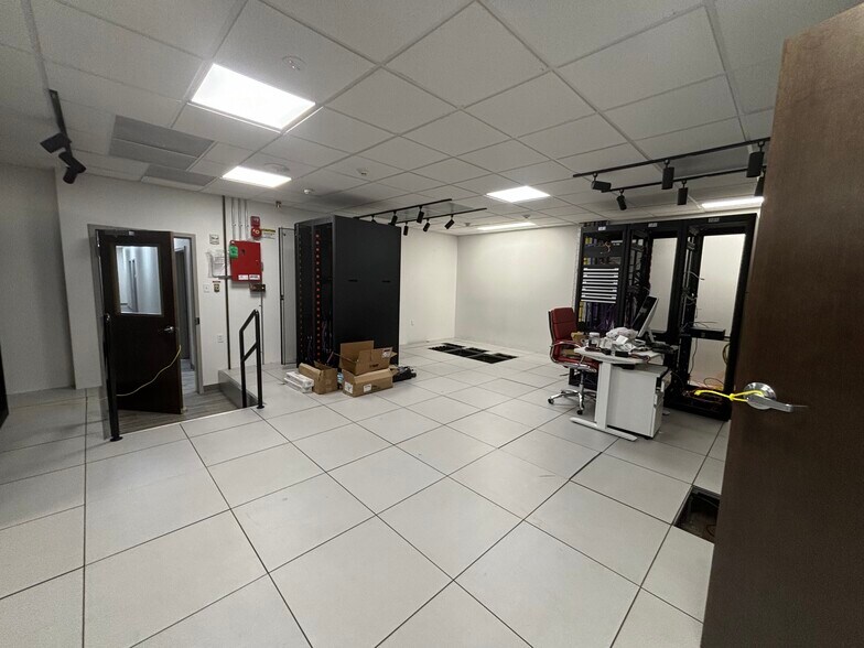 More Photos Of 2320 Killearn Center Blvd, Tallahassee Office For Sale