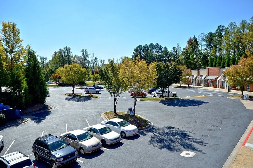 More Photos Of 11877 Douglas Rd, Alpharetta Unknown For Lease