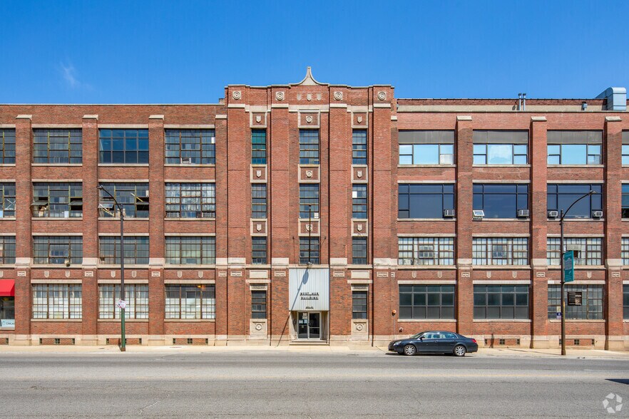 More Photos Of 401-435 N Western Ave, Chicago Industrial For Lease