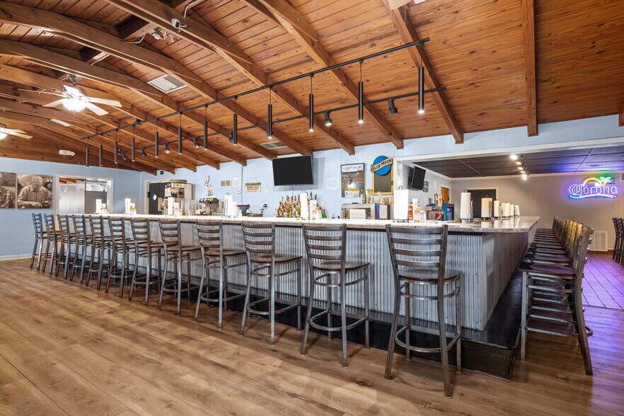 More Photos Of 2383 Hwy 58, Swansboro Restaurant For Sale