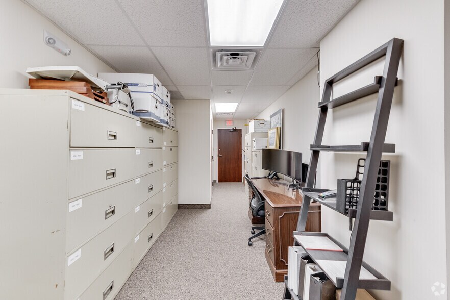 More Photos Of 3900 University Dr, Fairfax Office For Lease