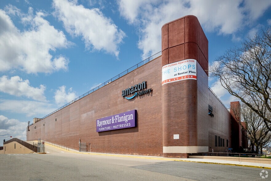 Primary Photo Of 66-26 Metropolitan Ave, Middle Village General Retail For Lease