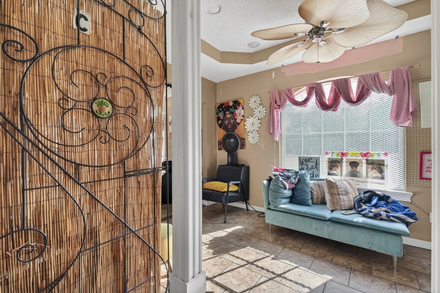 More Photos Of 4849 Mercer University Dr, Macon-Bibb Storefront For Sale