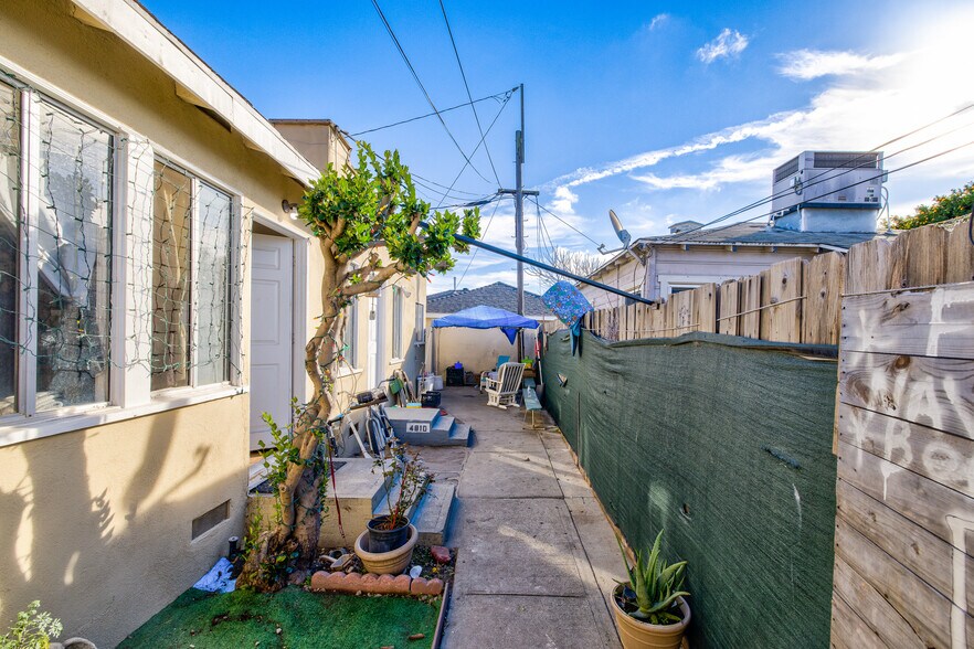 More Photos Of 4810 W 104th St, Inglewood Apartments For Sale