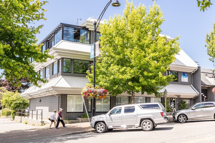 More Photos Of 1281 Johnston Rd, White Rock Loft Creative Space For Sale