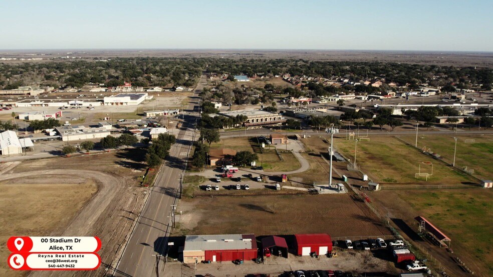 More Photos Of 150 Stadium Dr, Alice Land For Lease