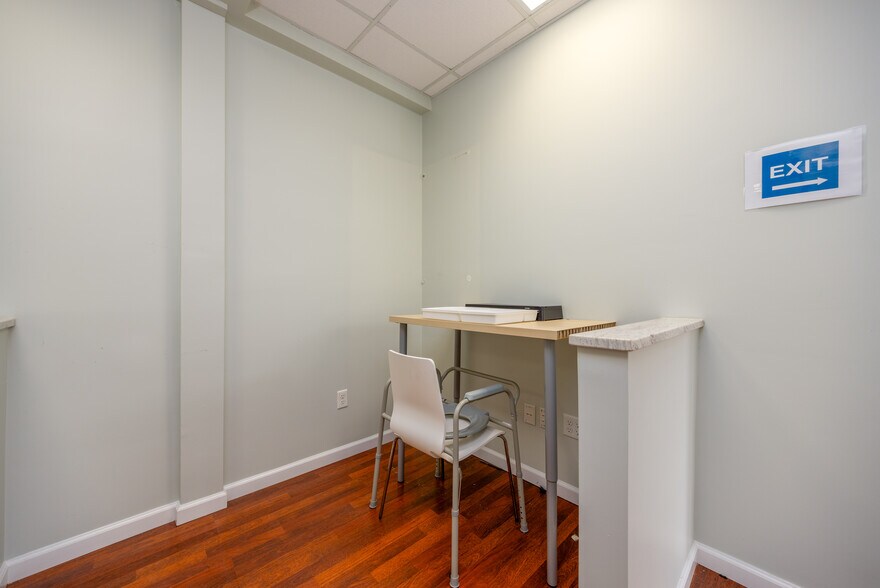More Photos Of 516 NY-303, Orangeburg Medical For Lease