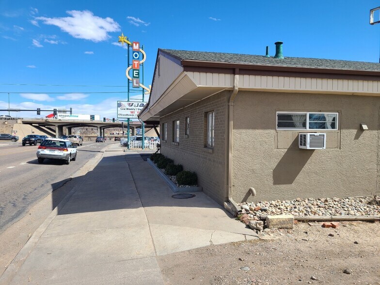 More Photos Of 414 W 29th St, Pueblo Hotel For Sale