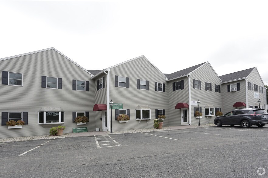 More Photos Of 861 Lafayette Rd, Hampton Office For Lease