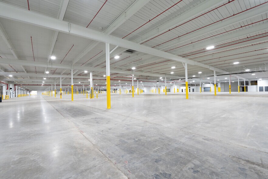More Photos Of 401 W Hanes Mill Rd, Winston-Salem Manufacturing For Lease