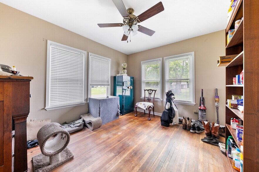 More Photos Of 2222 N Main St, Highlands Land For Sale