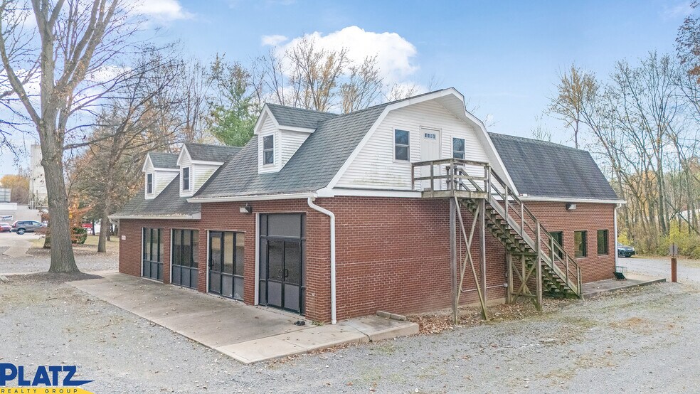 More Photos Of 170 Duquesne St, Columbiana Storefront Retail Office For Lease