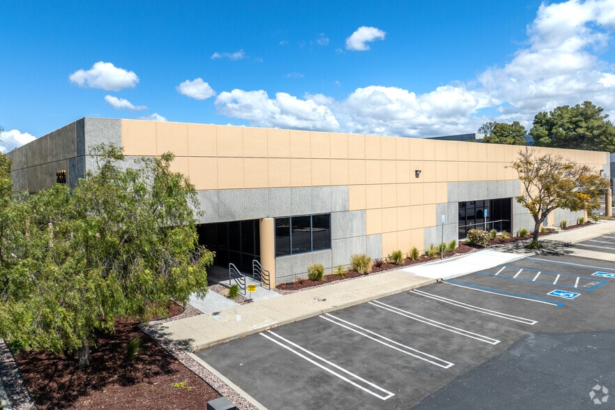 More Photos Of 2630 Business Park Dr, Vista Manufacturing For Lease