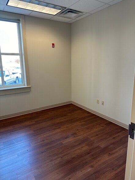 More Photos Of 101 Financial Dr, Elizabethtown Medical For Lease