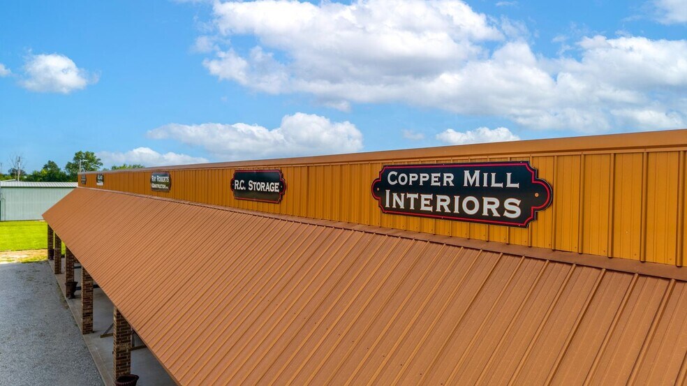 More Photos Of 19095 S 125 Hwy, Fairland General Retail For Sale