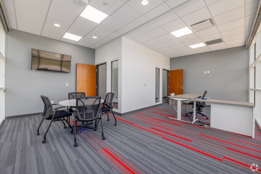 More Photos Of 11601 Research Cir, Alachua Office For Sale