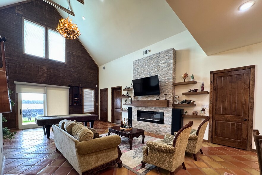 More Photos Of 1048 11th st, Rock Island Land For Sale