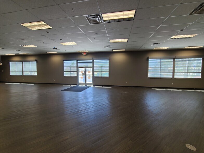 More Photos Of 30900 Date Palm Dr, Cathedral City Freestanding For Sale