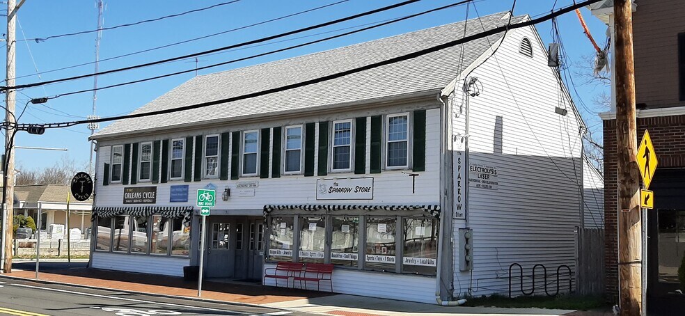 More Photos Of 26 Main St, Orleans Freestanding For Lease