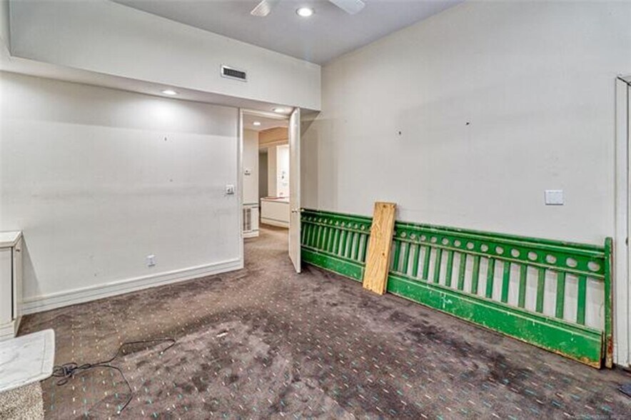 More Photos Of 111-117 S Main St, Eufaula Office For Sale