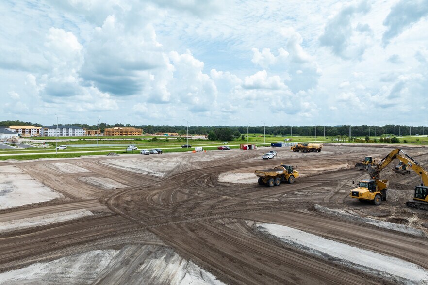 More Photos Of State Road 52, San Antonio General Retail For Lease