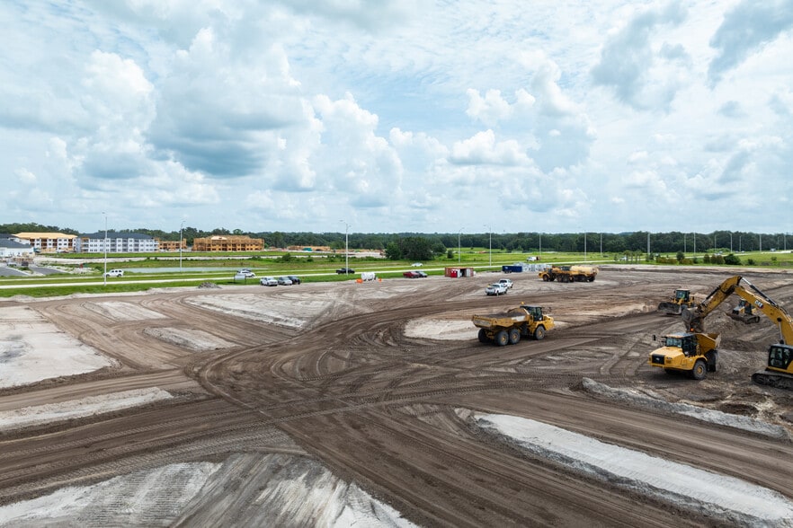 More Photos Of State Road 52, San Antonio General Retail For Lease