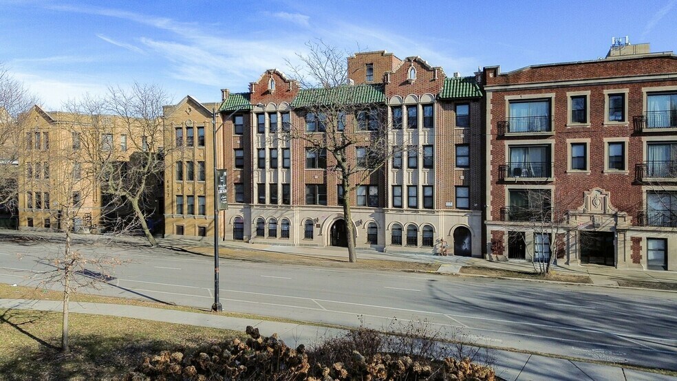 More Photos Of , Chicago Multifamily For Sale