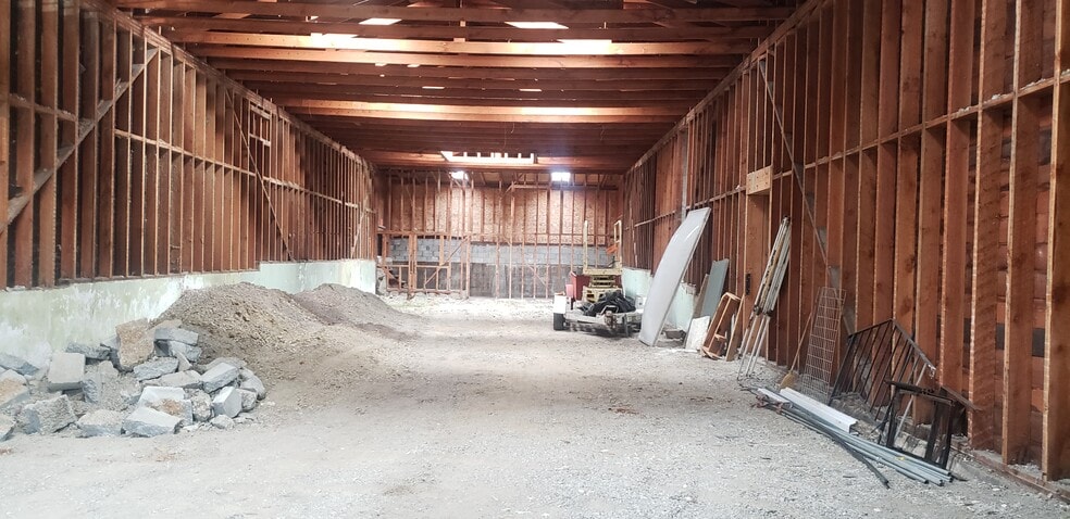 More Photos Of 6410-6416 Telegraph Ave, Oakland Storefront For Lease