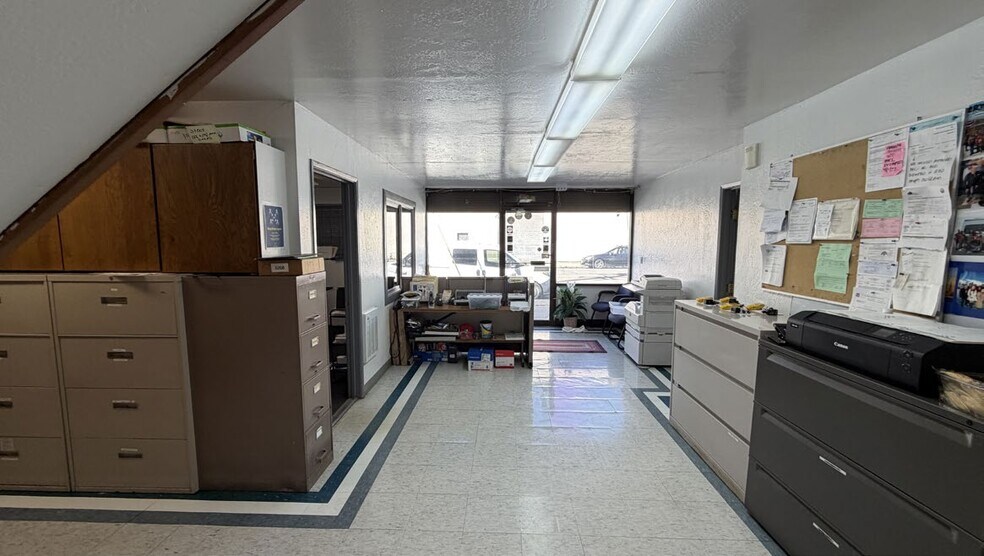 More Photos Of 1480 Carroll Ave, San Francisco Warehouse For Lease