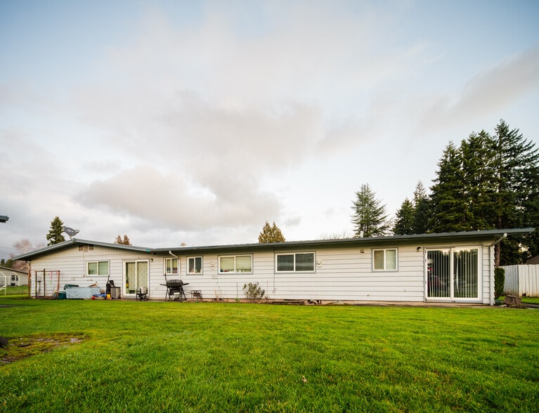 More Photos Of 1061-1067 Ring St, Salem Apartments For Sale