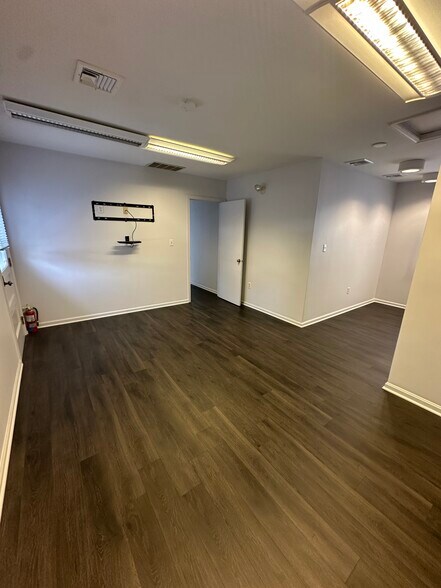 More Photos Of 71 Cedar Ave, Hershey Office For Lease