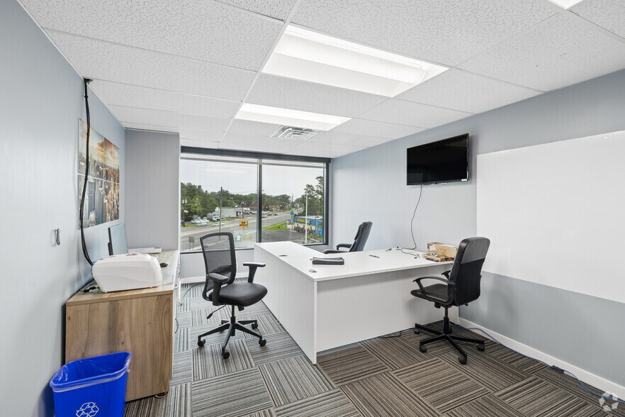 More Photos Of 523 Hollywood Ave, Cherry Hill Office For Lease