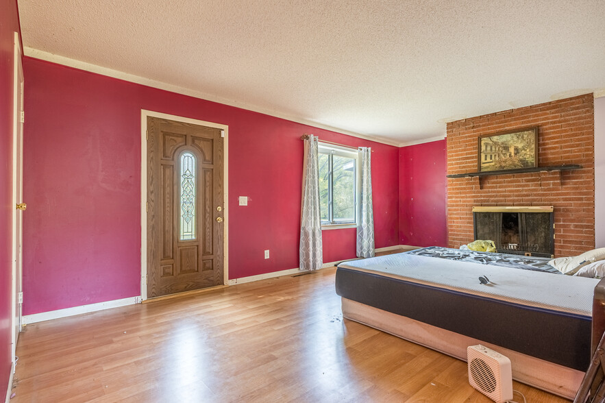 More Photos Of 5852 County Line Rd, Coleman Specialty For Sale