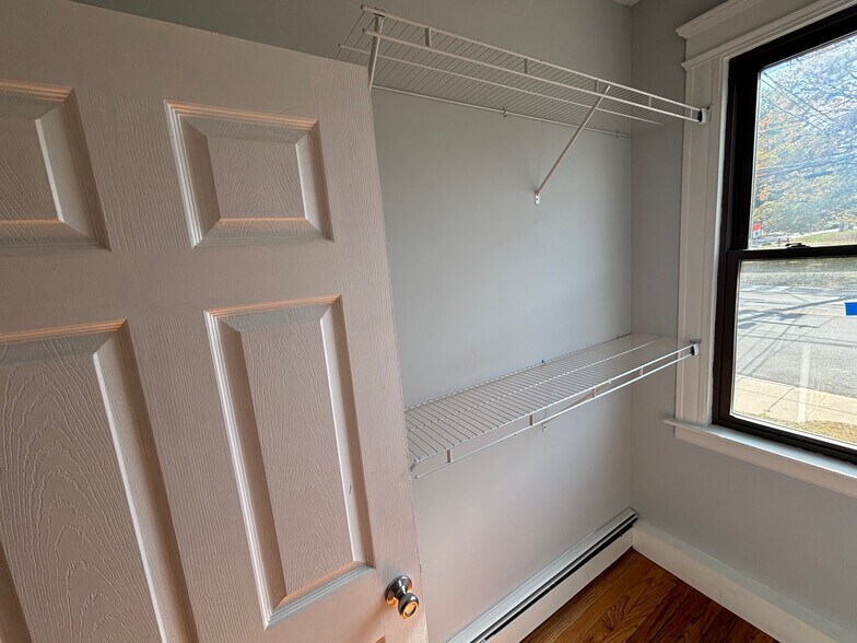 More Photos Of 1615 E Main St, Waterbury Apartments For Sale